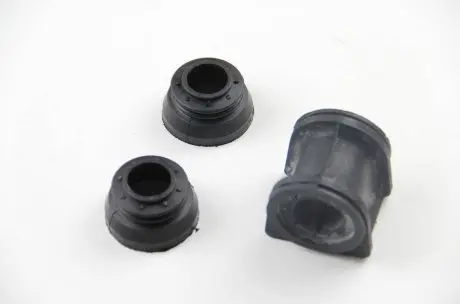 BC14021 Подушка стабілізатора перед. Vito (639) 09- (26mm) (к-кт з пильниками) BC GUMA підбір по vin на Brocar