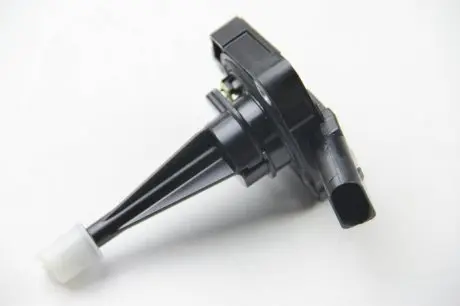 6PR013680041 Датчик рівня оливи VW Golf VII/Touareg 11- HELLA підбір по vin на Brocar