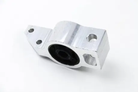 BSG90700031 Сайлентблок рычага (переднего/сзади) VW Caddy 03- (R) BSG подбор по vin на Brocar