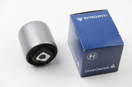 3538801 Сайлентблок важеля (переднього/знизу/спереду/всередині) BMW 5 (F10/F18) 08- LEMFORDER підбір по vin на Brocar