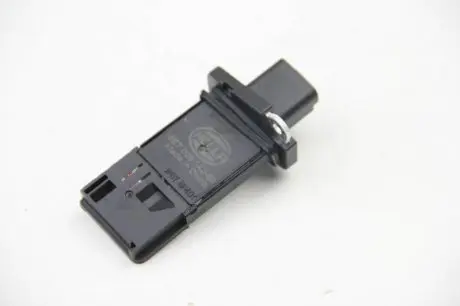 8ET009142591 Витратомір повітря (6 конт.) FOCUS II/MONDEO IV 1.6Ti 04- HELLA 8ET009142-591 HELLA підбір по vin на Brocar