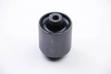 BC0404 Сайлентблок заднього нижнього важеля BMW 7 E38 (передній) d-10mm BC GUMA BC0404 BC GUMA підбір по vin на Brocar