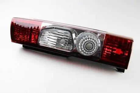 BSG70805005 Фонарь задний Ducato/Boxer/Jumper 06- Пр. (-плата) BSG BSG 70-805-005 BSG подбор по vin на Brocar