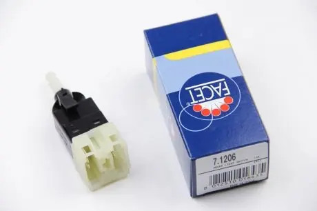 71206 Вмикач сигналу стоп FACET підбір по vin на Brocar