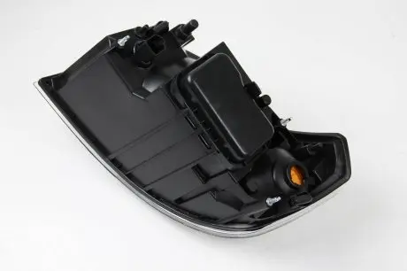 BSG30800005 Фара F. Transit 00-06 ПР. (темн. отражатель) BSG BSG 30-800-005 BSG подбор по vin на Brocar