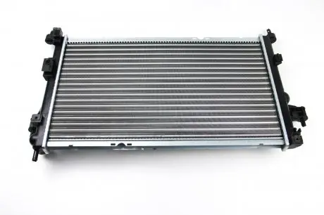 BSG65520010 Радиатор воды Combo 1.3 CDTi 04> (+/- AC) BSG BSG 65-520-010 BSG подбор по vin на Brocar