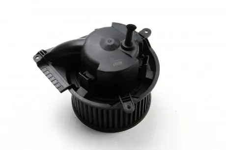 BSG60865001 Мотор обігрівача салону Sprinter/LT 96-06 BSG BSG 60-865-001 BSG підбір по vin на Brocar