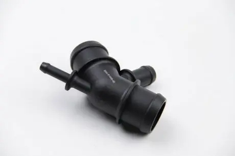 FA9600 Фланец системы охлаждения GOLF IV 1.6 97-04 BGA FA9600 BGA підбір по vin на Brocar