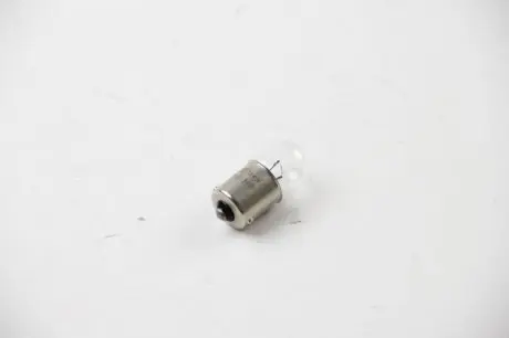 8GA002071121 Лампа розжарювання R5W 12V 5W BA15s HELLA підбір по vin на Brocar