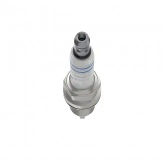 0242225580 Свеча зажигания Jeep Compas/Patriot 2.0 11- BOSCH подбор по vin на Brocar
