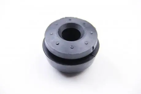 BC1370 Опора двигуна DB MB100 BC GUMA підбір по vin на Brocar
