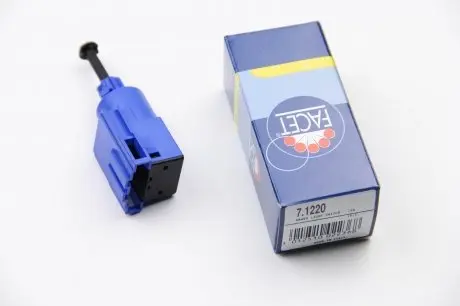 71220 Вмикач сигналу стоп FACET підбір по vin на Brocar