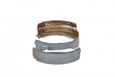 0986487270 Колодки тормозные (задние) Audi 80-89/VW Passat/Chery Amulet/Geely (без ABS) (барабанные) (200х40) BOSCH подбор по vin на Brocar