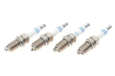 0242235913 Свеча зажигания Daewoo/Honda/Mazda 323/Mitsubishi Lancer/L200 1.6-2.0 92-07 (к-кт) BOSCH подбор по vin на Brocar