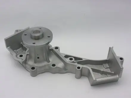 GWN41A Насос водяний NISSAN PICK UP 3.0 i V6 4WD 85-98,TERRANO I 3.0 i 4WD 86-96 (вир-во GMB) GMB підбір по vin на Brocar