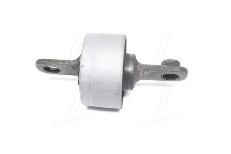 CVKH67 Сайлентблок рычага HYUNDAI ELANTRA HD 06-11 I30 07-12 KIA CEED 06-12 (пр-во CTR) CTR підбір по vin на Brocar