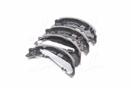 404500 Колодка торм. барабан. AUDI 80, SEAT CORDOBA, VW GOLF задн. (пр-во Remsa) REMSA подбор по vin на Brocar