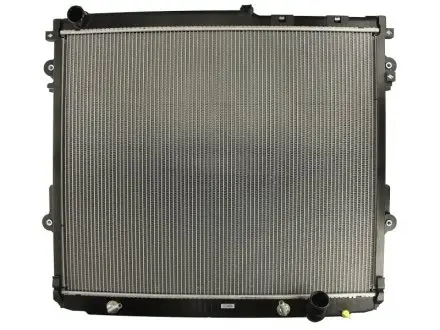 646826 Радиатор охлождения TOYOTA LAND CRUISER J200 (08-) 4.5 TD (пр-во Nissens) NISSENS подбор по vin на Brocar