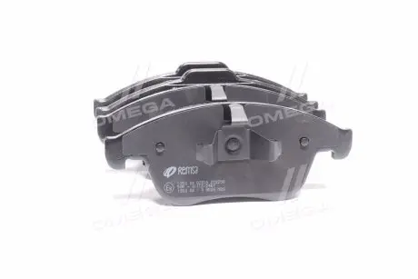 135000 Колодка торм. диск. RENAULT LAGUNA III 2.0-3.0 08- передн. (пр-во REMSA) REMSA подбор по vin на Brocar