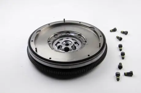 2290601011 Комплект зчеплення з маховиком SACHS підбір по vin на Brocar