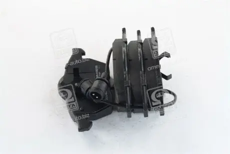 0986460937 Колодки гальмівні (передні) Audi 100 90-94/Audi A6 94-97 (+датчики) BOSCH підбір по vin на Brocar
