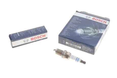 0242229925 Свеча зажигания FR8DPP33+ DOUBLE PLATINUM (TOYOTA,MB) 4шт. (пр-во BOSCH) BOSCH подбор по vin на Brocar