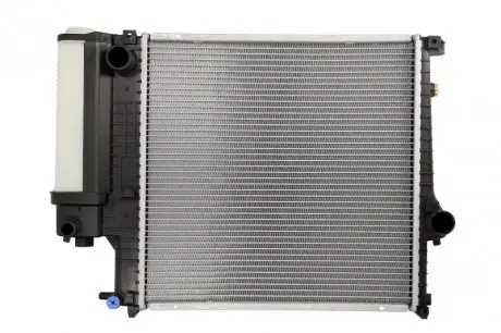 60623A Радиатор охлаждения BMW 3 (E36) COMPACT (94-) 318-323i (пр-во Nissens) NISSENS подбор по vin на Brocar