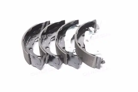 415200 Колодка торм. барабан. DACIA LOGAN, RENAULT CLIO задн. (пр-во Remsa) REMSA подбор по vin на Brocar
