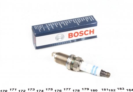 0242236571 Свеча зажигания VW Caddy III 1.6/2.0i 06-15 BOSCH подбор по vin на Brocar