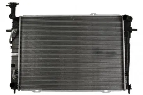 67479 Радиатор охлаждения HYUNDAI TUCSON, KIA SPORTAGE (пр-во Nissens) NISSENS подбор по vin на Brocar