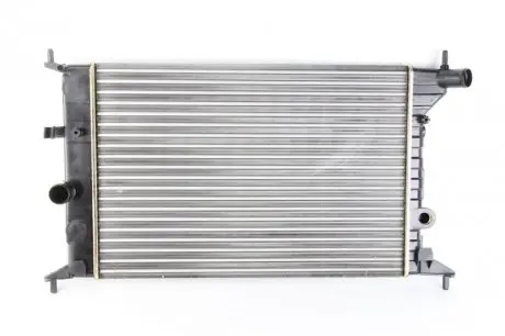 630681 Радиатор охлаждения OPEL VECTRA B (95-) 1.6/2.0 (пр-во Nissens) NISSENS подбор по vin на Brocar