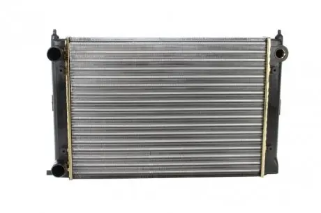 651651 Радиатор охлаждения VW PASSAT B3 (88-) 1.6-1.8i (пр-во Nissens) NISSENS подбор по vin на Brocar