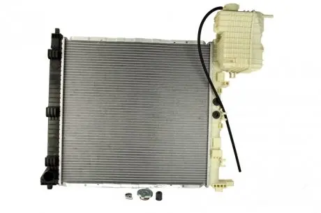 62559A Радиатор охлаждения MERCEDES VITO I W638 (96-) (пр-во Nissens) NISSENS подбор по vin на Brocar