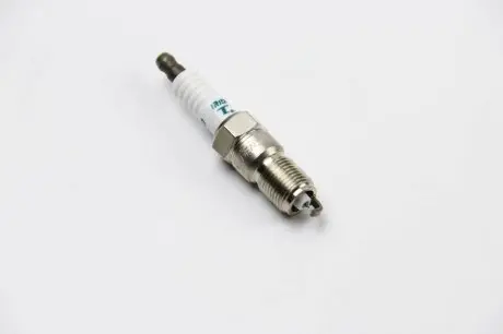 IT20TT Свеча зажигания Ford Focus/VolvoV50/S40 2.0i 04-12 DENSO подбор по vin на Brocar
