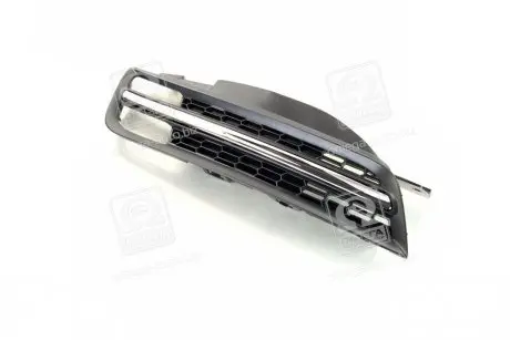 0370379990 Решітка радіатора пра. NIS MICRA K12 03-10 (пр-во TEMPEST) TEMPEST підбір по vin на Brocar