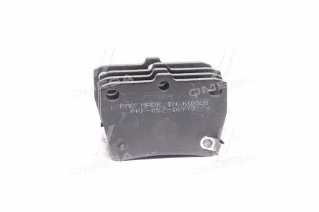 PKF057 Комплект гальмівних колодок з 4 шт. дисків PARTS-MALL підбір по vin на Brocar