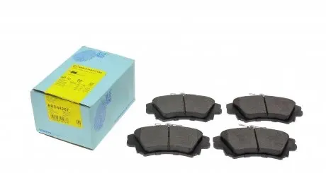 ADC44267 Колодки тормозные (передние) Mitsubishi Carisma 95-06/Colt 04-13/Volvo V40/S40 95-06 BLUE PRINT подбор по vin на Brocar