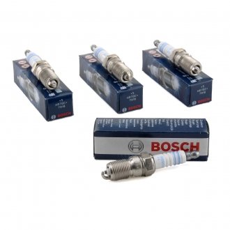 0242235661 Свеча зажигания Ford Escort/Fiesta/Scorpio 1.0-2.9 -02 BOSCH подбор по vin на Brocar