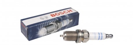 0242235797 Свеча зажигания VW Caddy 2.0 06- (EcoFuel) BOSCH подбор по vin на Brocar