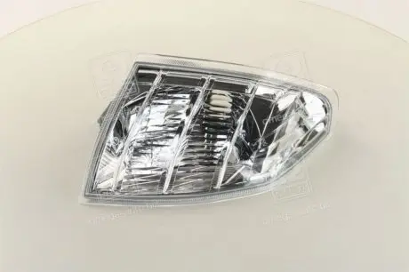 18A653012B Покажчик повороту передній правий Nissan Xtrail (01-) (18-A653-01-2B) TYC TYC підбір по vin на Brocar