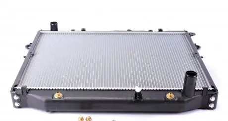 53706 Радіатор охолодження Toyota Land Cruiser 100 4.7 98- NRF підбір по vin на Brocar