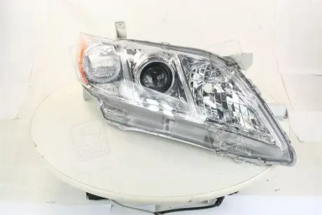 206757011N Фара прав. TOY CAMRY 06- (пр-во TYC) TYC підбір по vin на Brocar