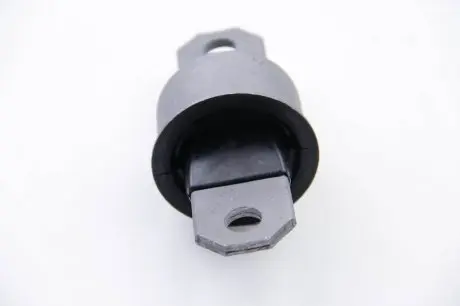 BC0634 Сайлентблок заднего продольного рычага Focus 98-/Kuga 08- (спереди) BC GUMA підбір по vin на Brocar