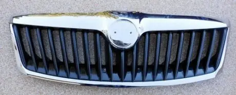 692305J Решітка POLCAR підбір по vin на Brocar