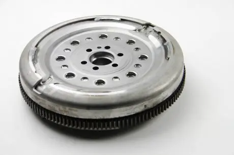2289601002 Демпфер + комплект зчеплення VW Caddy 2.0TDI 09- (103kw) (d=240mm) SACHS підбір по vin на Brocar