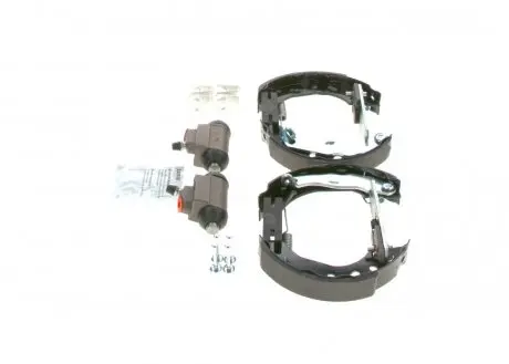 0204114586 Комплект тормозных колодок BOSCH підбір по vin на Brocar