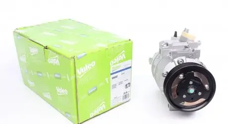 699357 Компресор кондиціонера VW Caddy III/IV 1.6-2.0 TDI 03-/Crafter 2.5TDI 06-13/T6 2.0 TDI 15- VALEO підбір по vin на Brocar