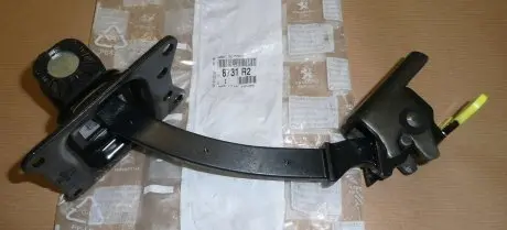 8731R2 СТОПОР ДВЕРИ PEUGEOT/CITROEN подбор по vin на Brocar