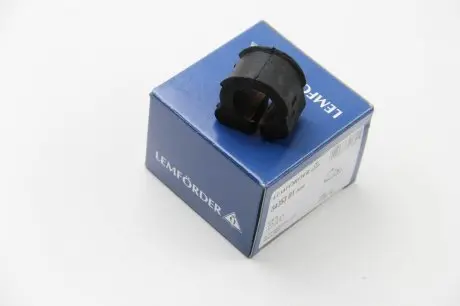 3405301 Втулка стабилизатора (переднего) VW Golf 1.4-2.3 06-05 (d=21mm) LEMFORDER підбір по vin на Brocar