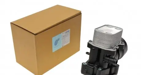 ADBP210027 Корпус фильтра масляного VW 1.6TDI/1.9TDI/2.0TDI 06- (с теплообменником) BLUE PRINT підбір по vin на Brocar